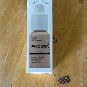 Soft Matte Liquid Foundation - porcelain